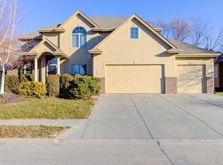 617 S 195th St, Omaha, NE 68137