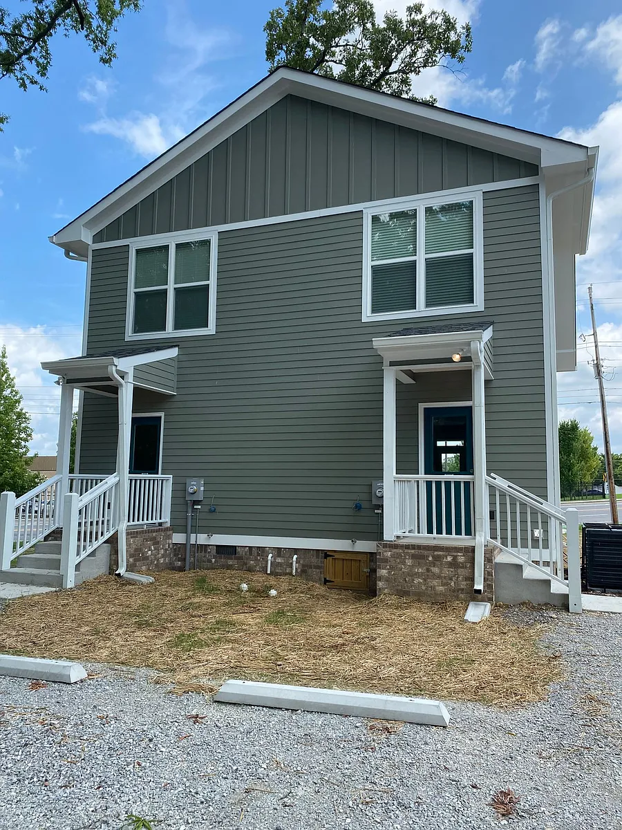 Building Photo - 2510 Duncan Ave