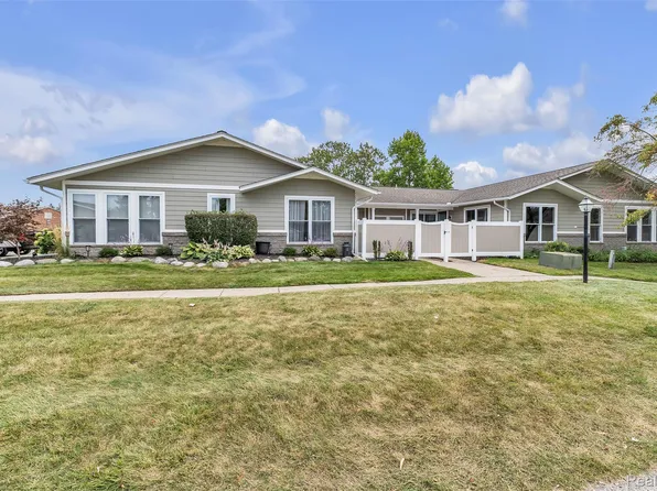 22653 Woolsey, Novi, MI 48375