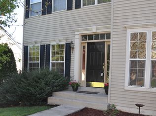 171 Fallen Leaf Ct, Warrenton, VA 20186