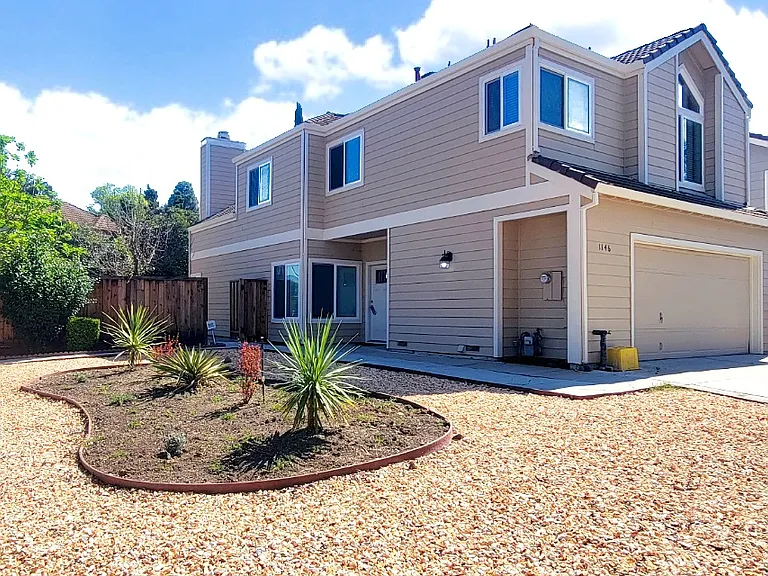 1146 Rosebriar Way #1 — Photo 1