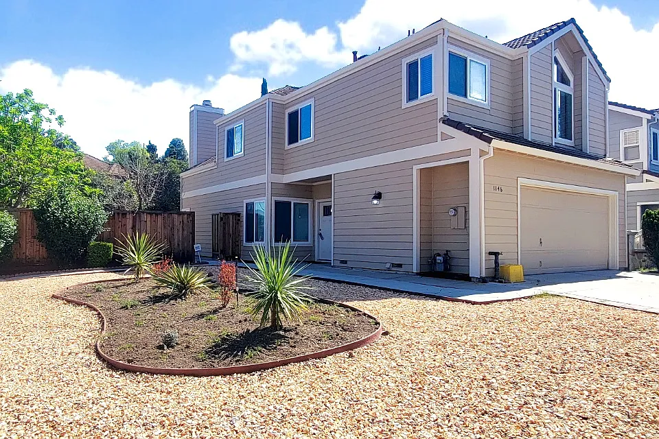 1146 Rosebriar Way #1