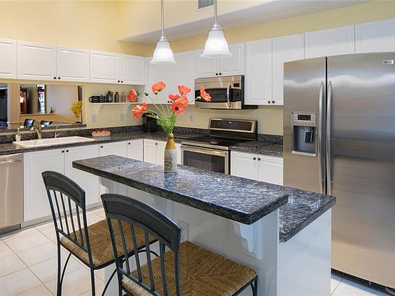 5th image of 1674 Lago Vista Blvd