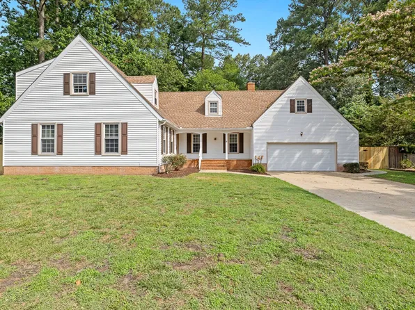 512 Bonsack Ct, Chesapeake, VA 23322