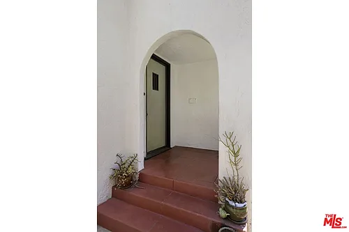 11269 La Maida St Photo 1 11269 La Maida St Photo 1