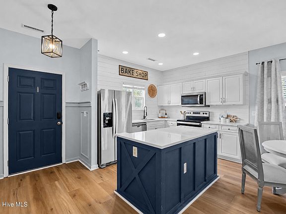 2nd image of 4134 Vanessa Drive SE Unit 11