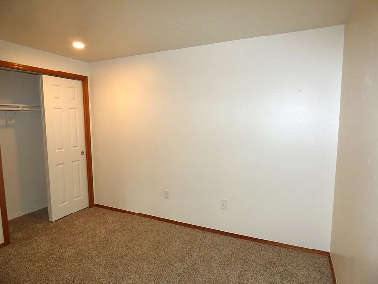 5699 Waln Creek Ct S — Photo 19