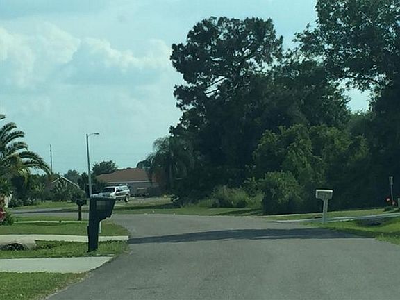 4th image of 162 Lake Thomas Dr