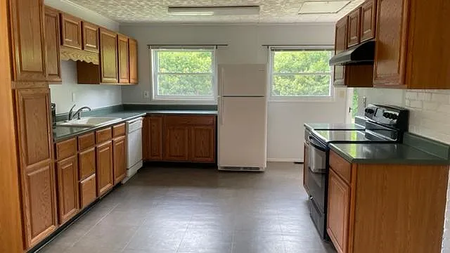 455 East Dr — Photo 4