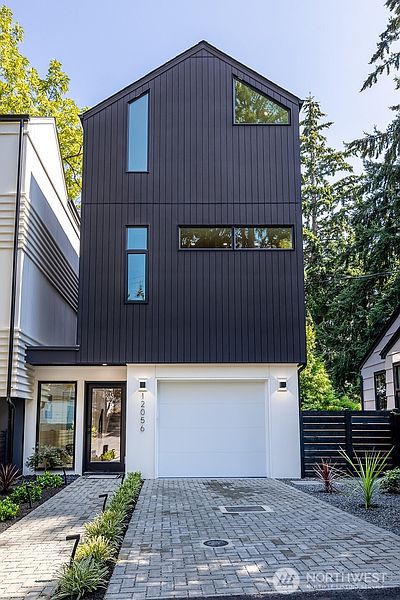 2nd image of 12056 20th Avenue NE