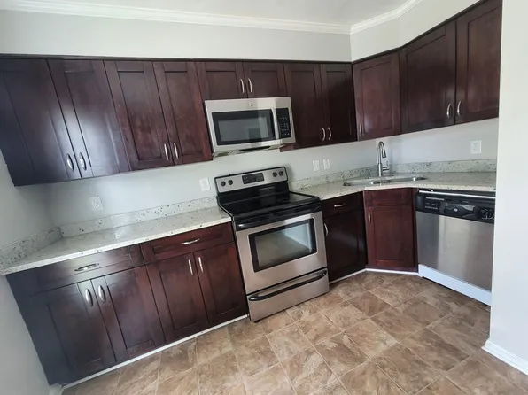 937 Green St #Green1, Portsmouth, VA 23704