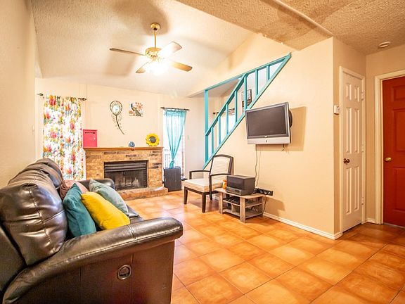 5th image of 3425 Hyden Ave
