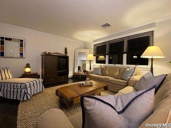 3rd image of 26 Palmetto Dr