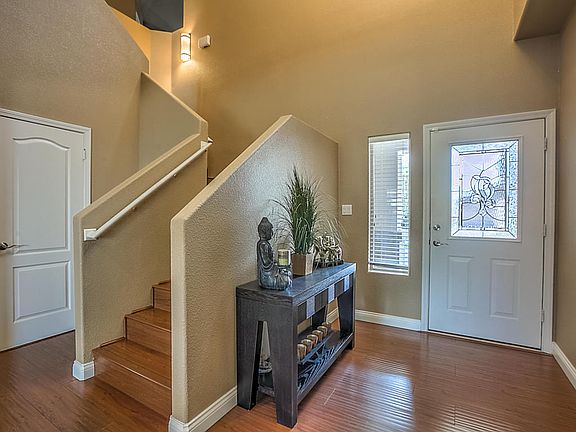 5th image of 10554 Coyote Canyon Pl NW