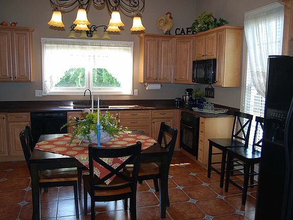 Large updated kitchen