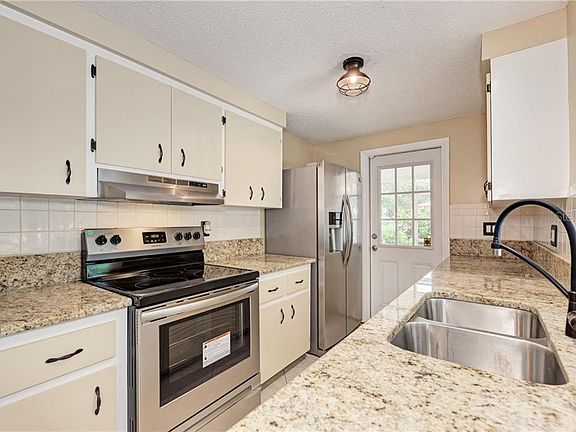 5th image of 2021 Lake View Blvd
