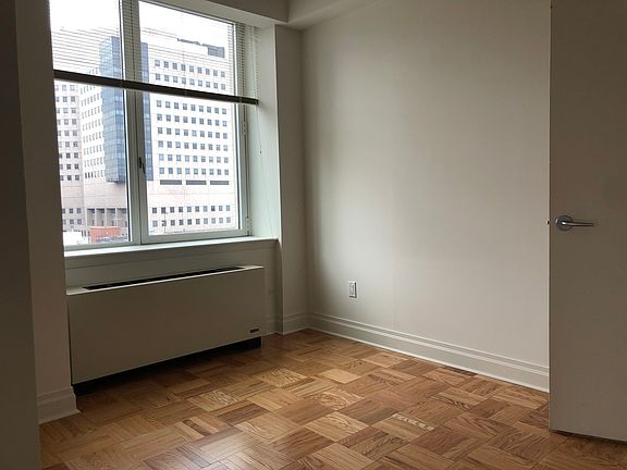4th image of 1510 Lexington Ave APT 10T