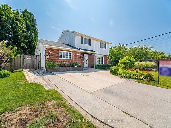 3rd image of 4 Rosefield Dr