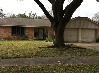 16418 Tibet Rd, Friendswood, TX 77546