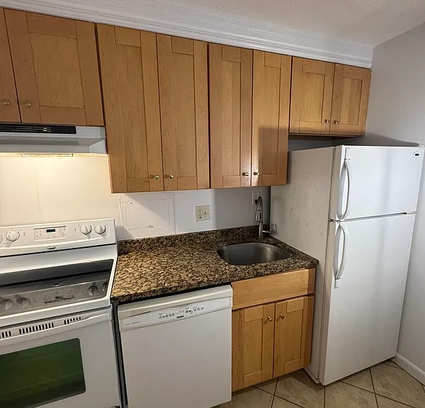 1718 P St NW #218 — Photo 6
