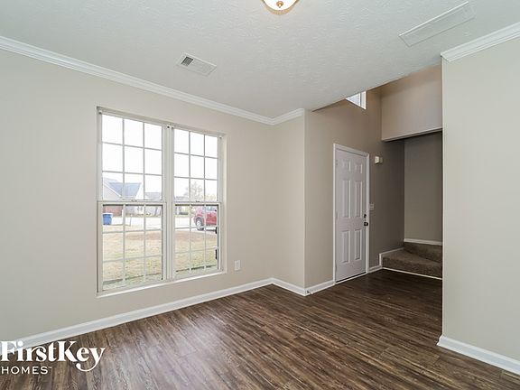 4th image of 1570 New Orleans Way