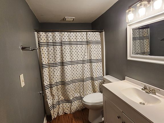 3rd image of 309 E Michigan St #4