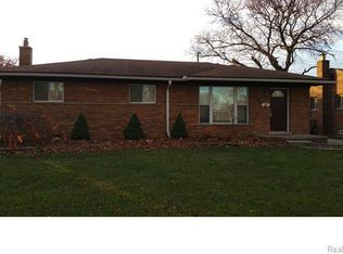 14135 Lyons St, Livonia, MI 48154