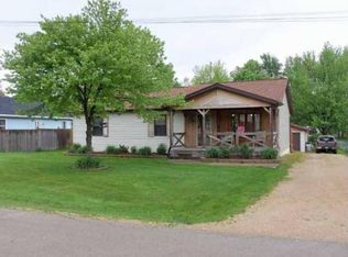 304 E 8th St, Pecatonica, IL