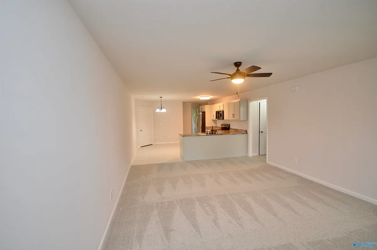 Building Photo - 160 Swansea Ln