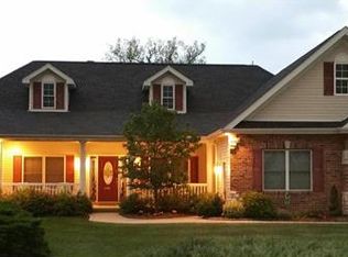 795 Eastland Oaks Dr, Washington, MO 63090