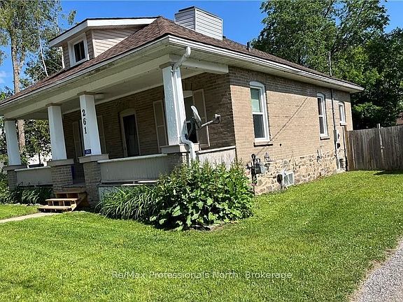3rd image of 261 Hotchkiss St