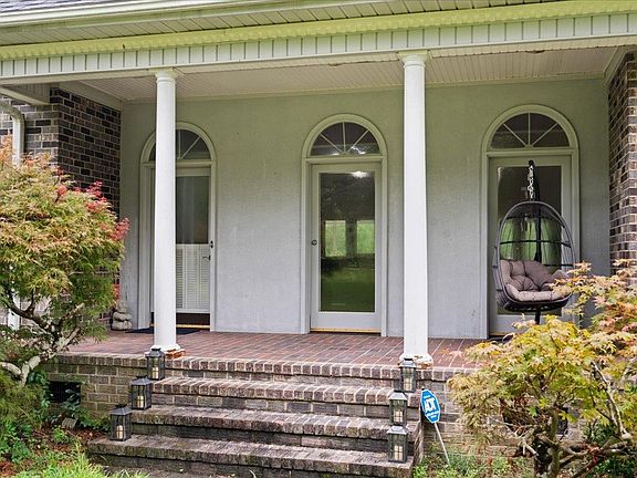 3rd image of 4044 Willow Creek Rd