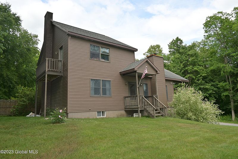 2nd image of 2467 Galway Road