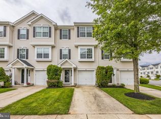 504 Nottingham Pl, Delran, NJ 08075