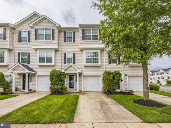 504 Nottingham Pl, Delran, NJ 08075