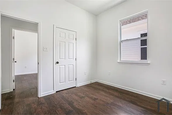 3318 Hollygrove St — Photo 7