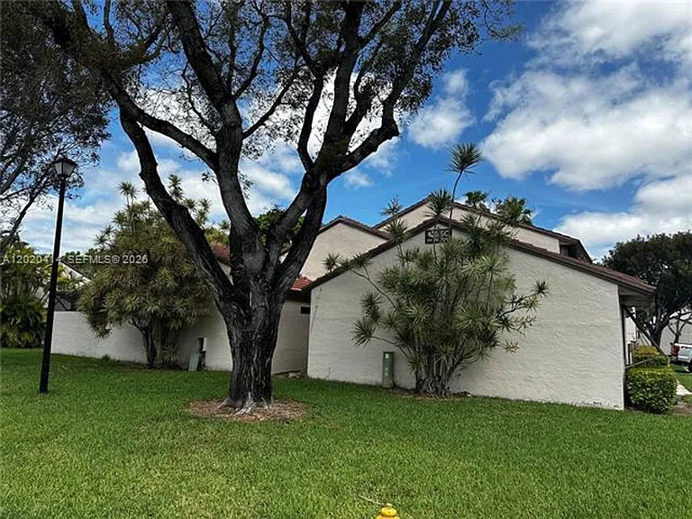 13350 SW 88th Ter #F — Photo 5