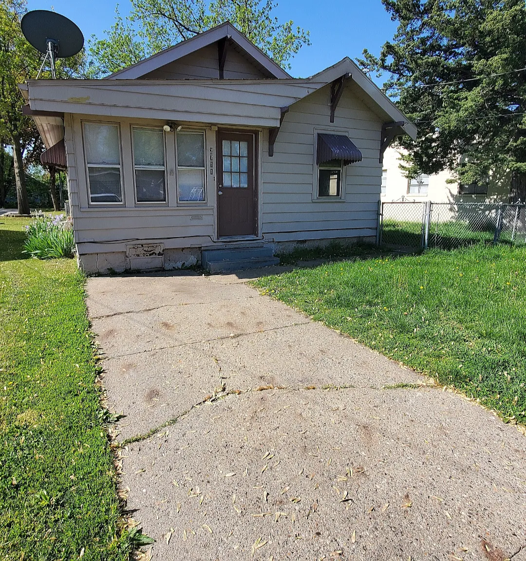2 bed, 731 sqft, $1,175 — Photo 1