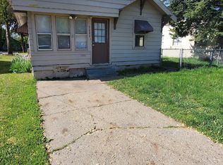 2711 E Grand Ave, Des Moines, IA 50317