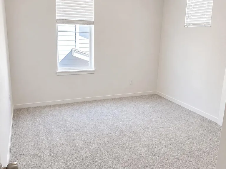 10205 Uvalda St — Photo 13