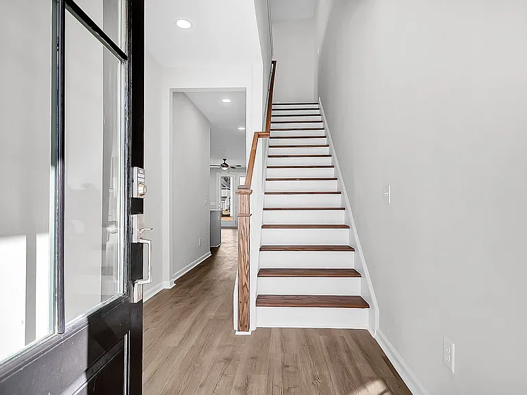 482 Green Fern Dr — Photo 7