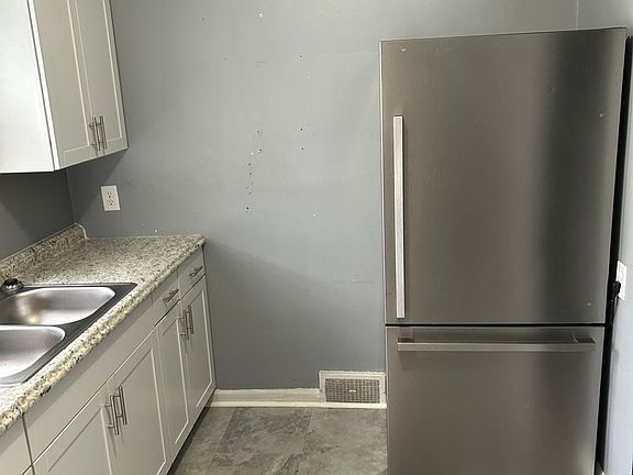 5th image of 359 Park Blvd #0