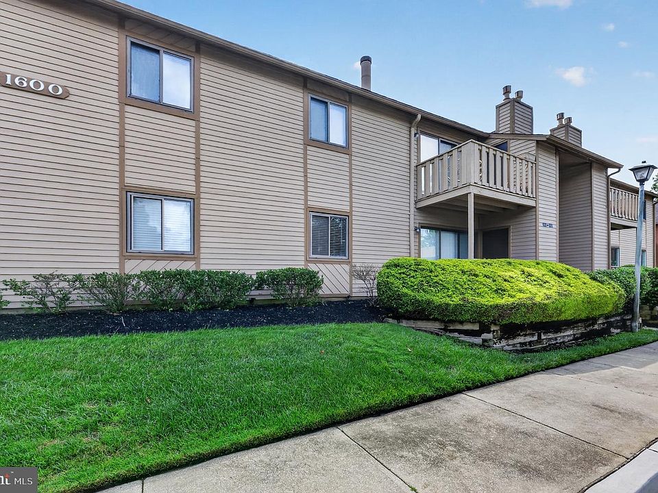 1st image of 1605 Woodhollow Dr