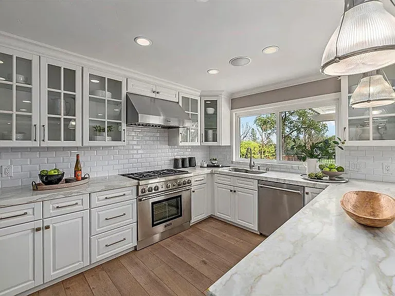 6692 Leyland Park Dr — Photo 11