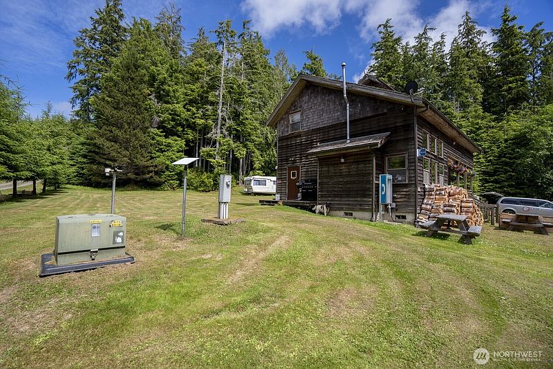 4th image of 20860 Hoko-Ozette Rd