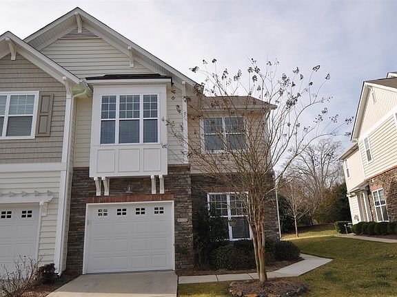 2nd image of 874 Petersburg Dr