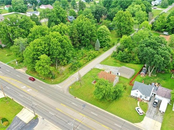 145 N Canfield Niles Rd, Youngstown, OH 44515