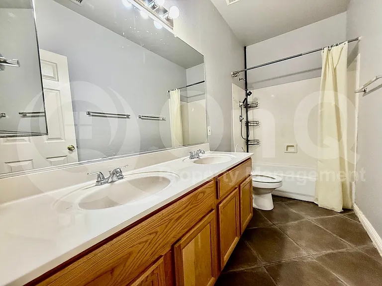 826 W Carob Dr — Photo 17