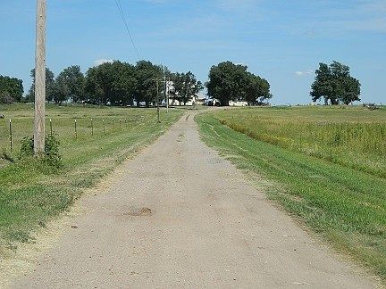 5th image of 64 NE 100th Ave
