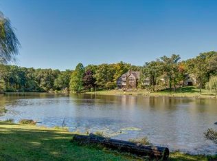 16N009 Healy Rd, Barrington, IL 60010